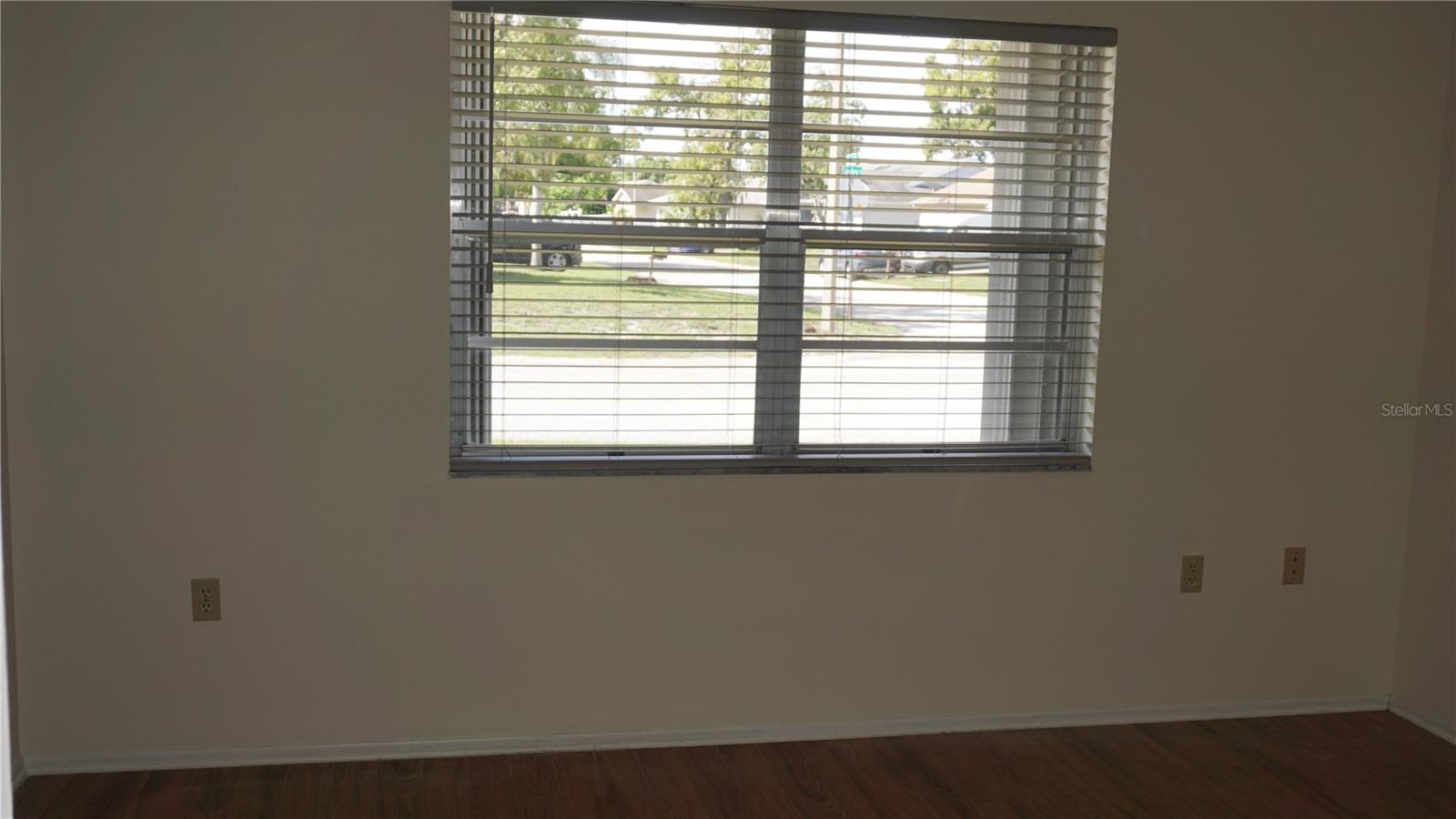 8907 Seeley Ln Property Photo 12
