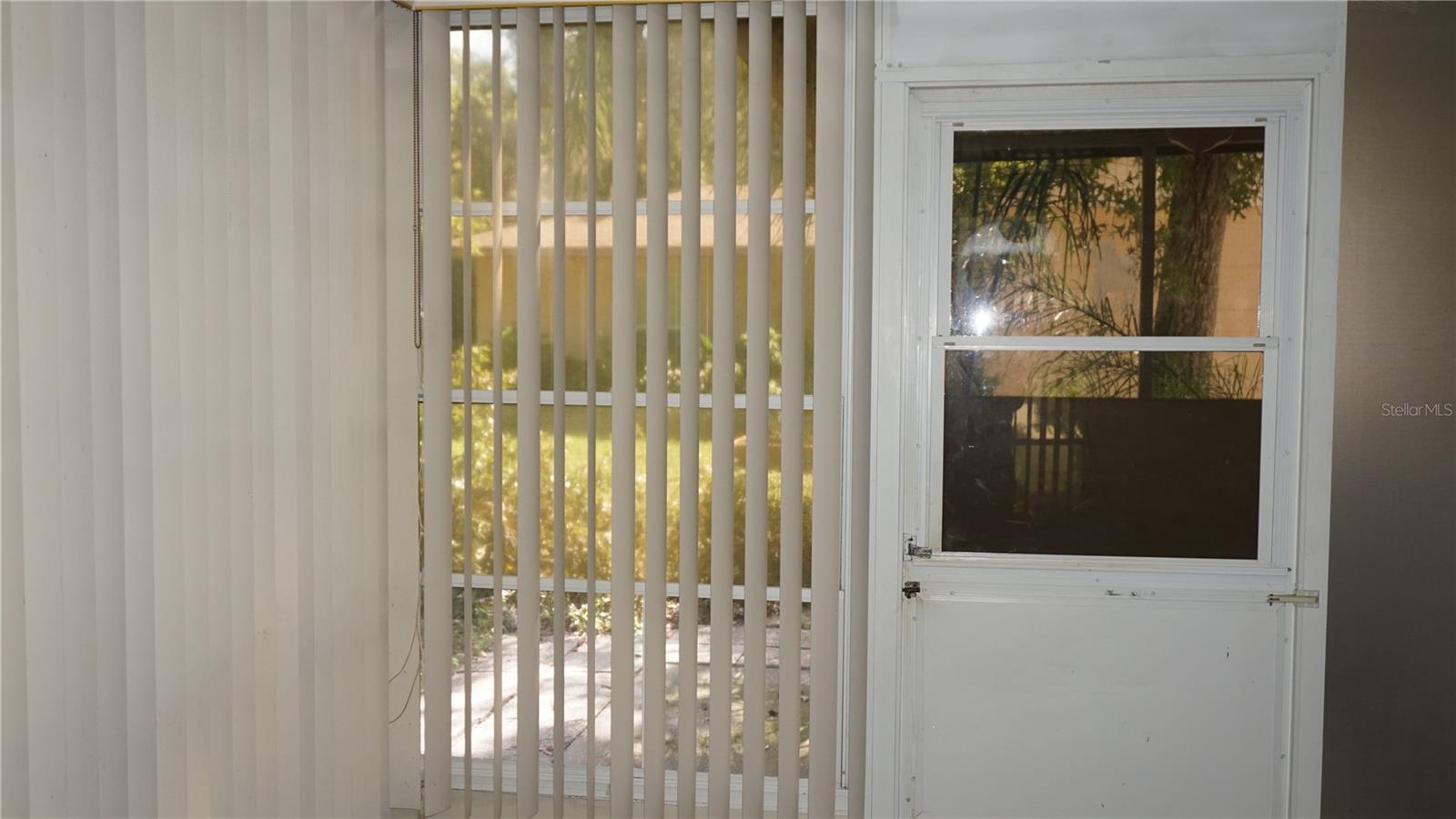 8907 Seeley Ln Property Photo 22