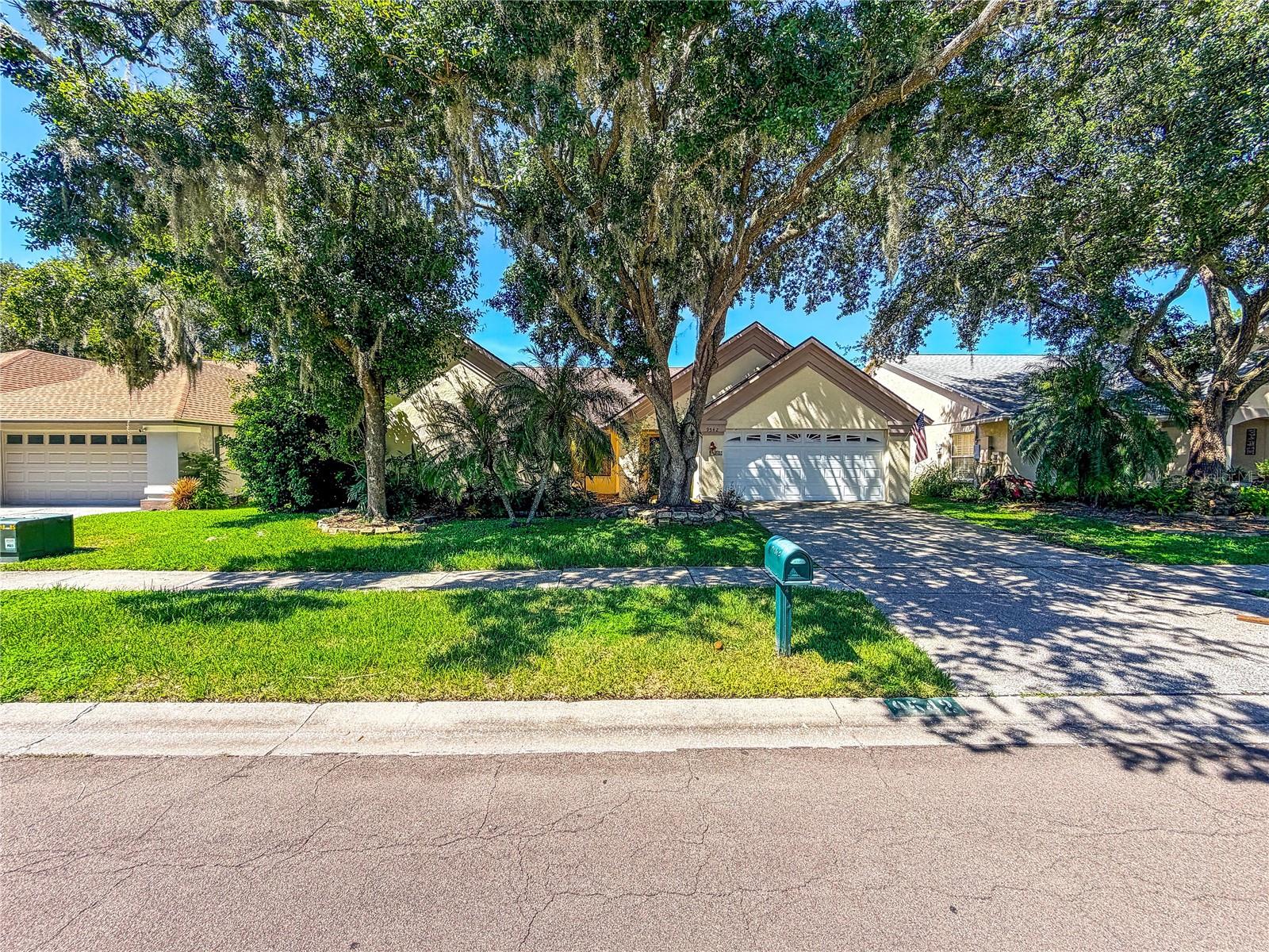 9542 Pebble Glen Ave Property Photo 1