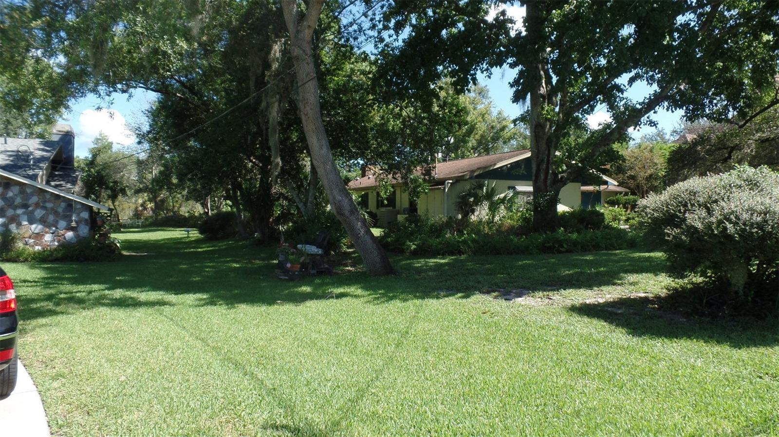 8057 Delaware Dr Property Photo 30
