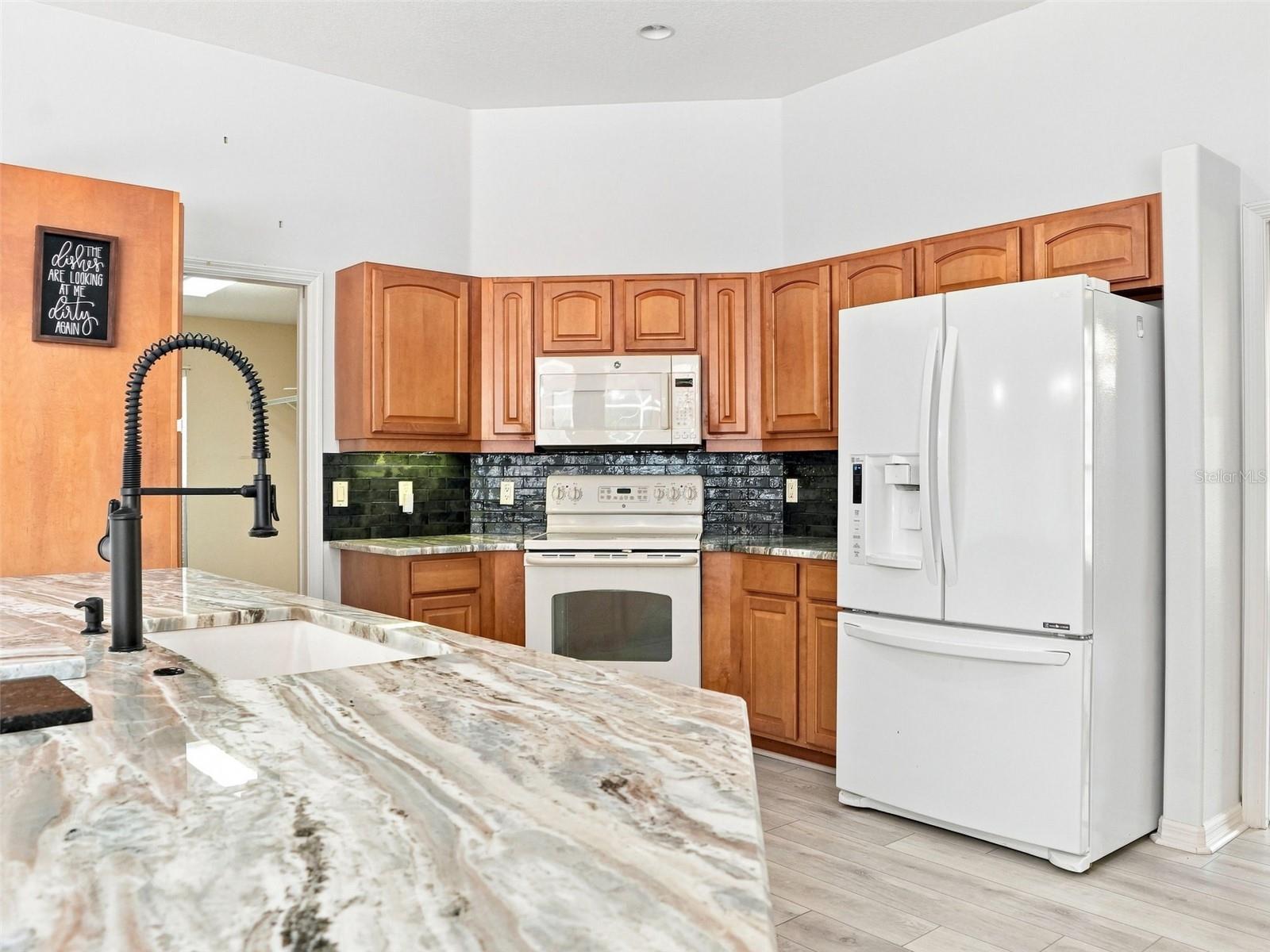 56 Oak Village Blvd Property Photo 9