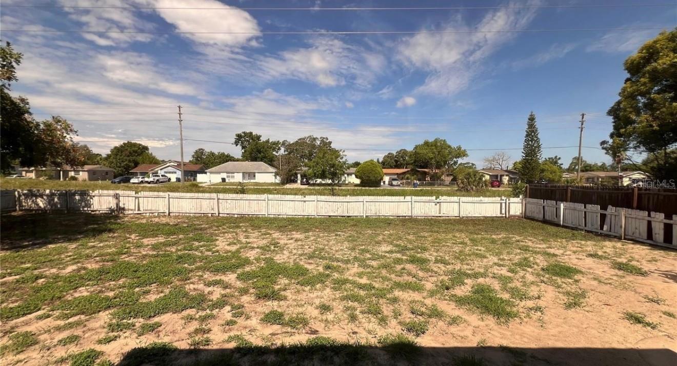 9103 Whitman Ln Property Photo 10