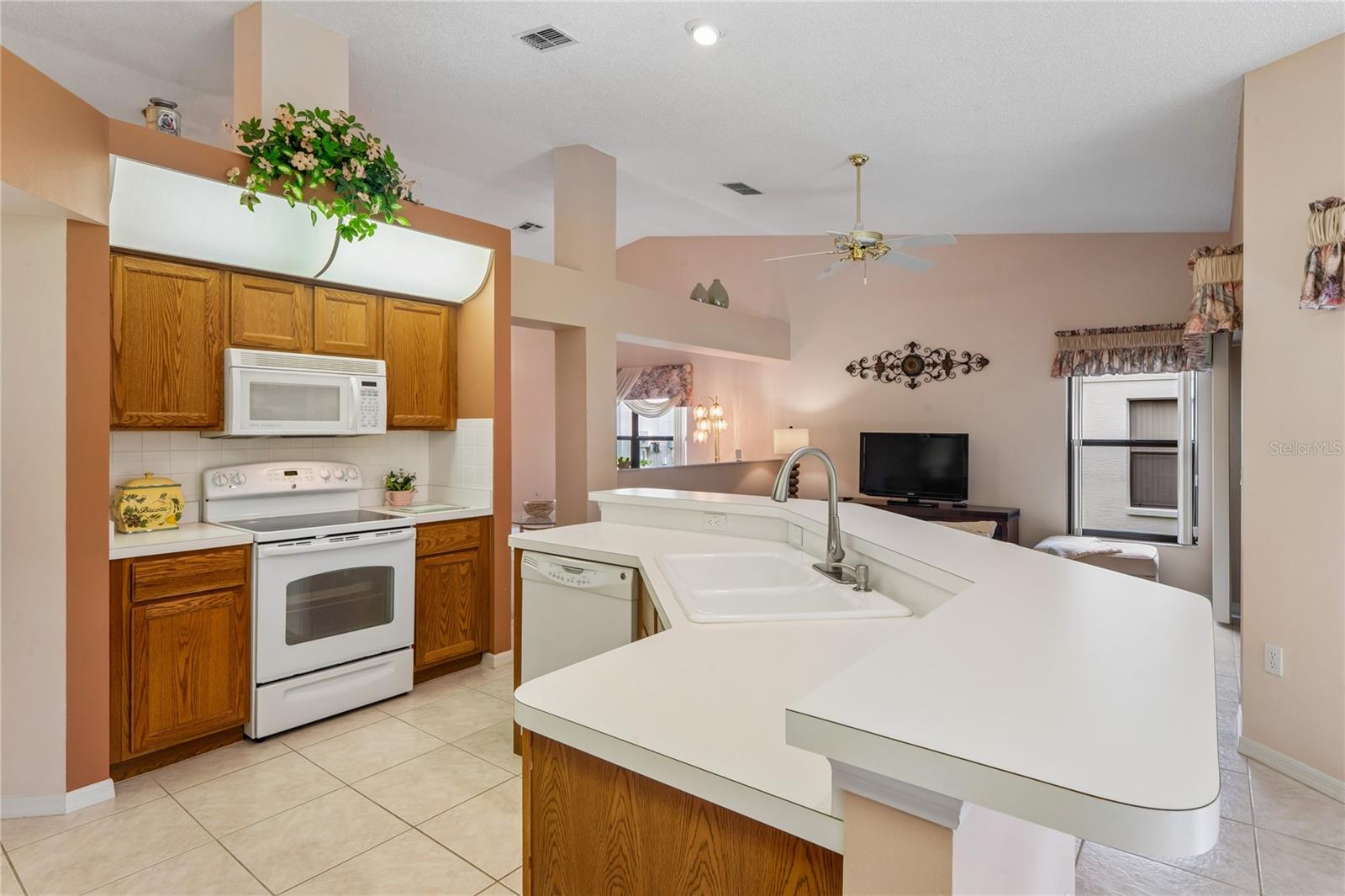 430 Candlestone Ct Property Photo 11