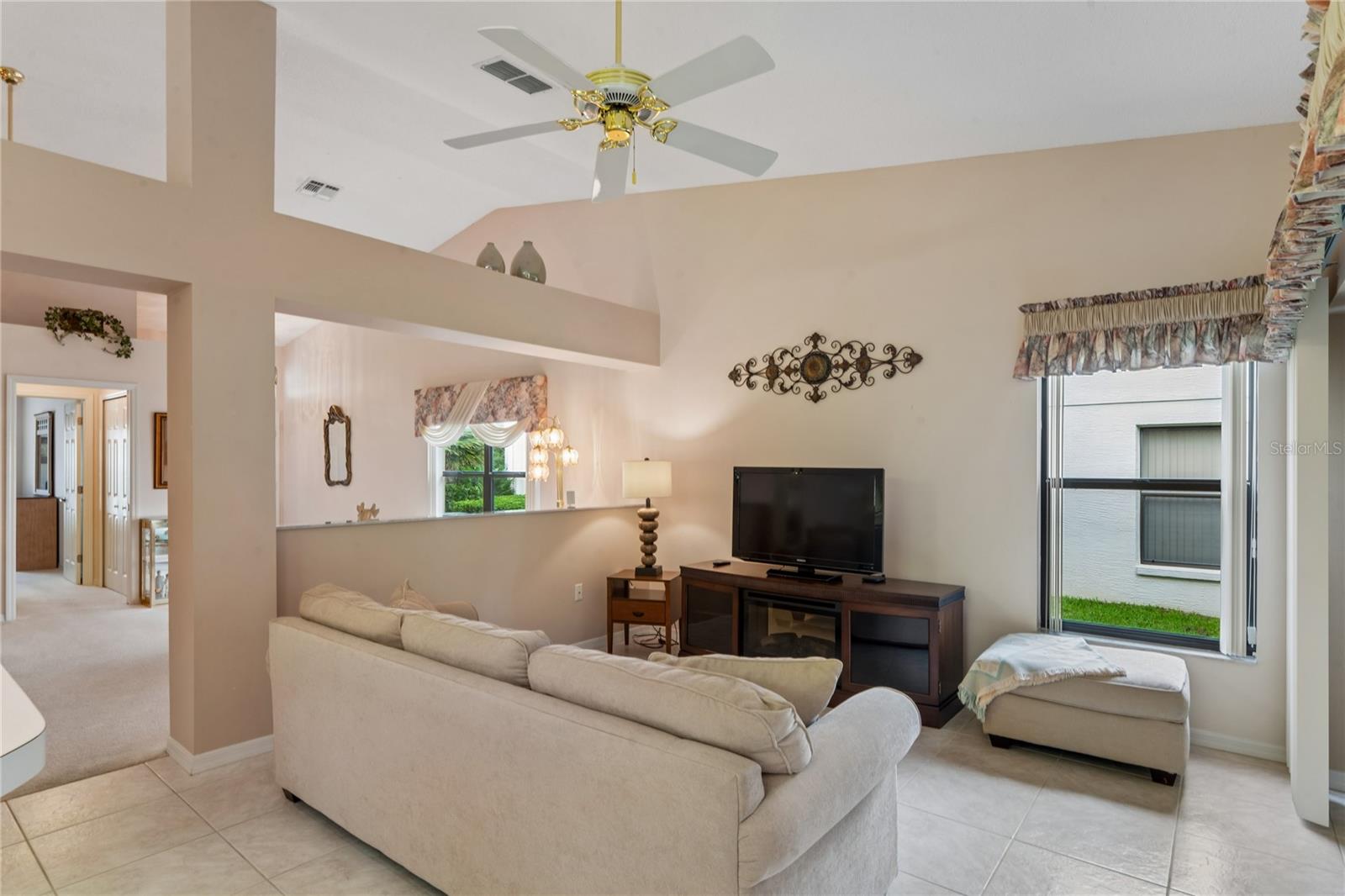 430 Candlestone Ct Property Photo 20