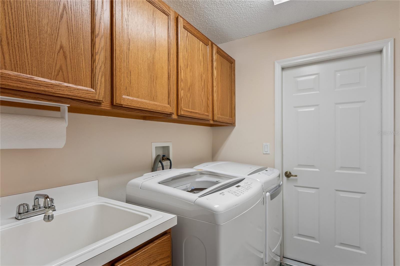 430 Candlestone Ct Property Photo 49