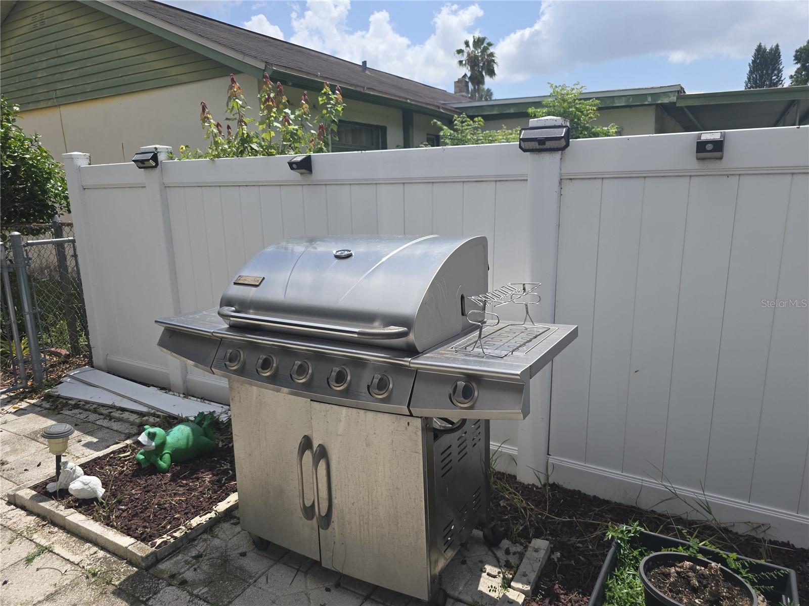 7051 Vallejo Way Property Photo 18