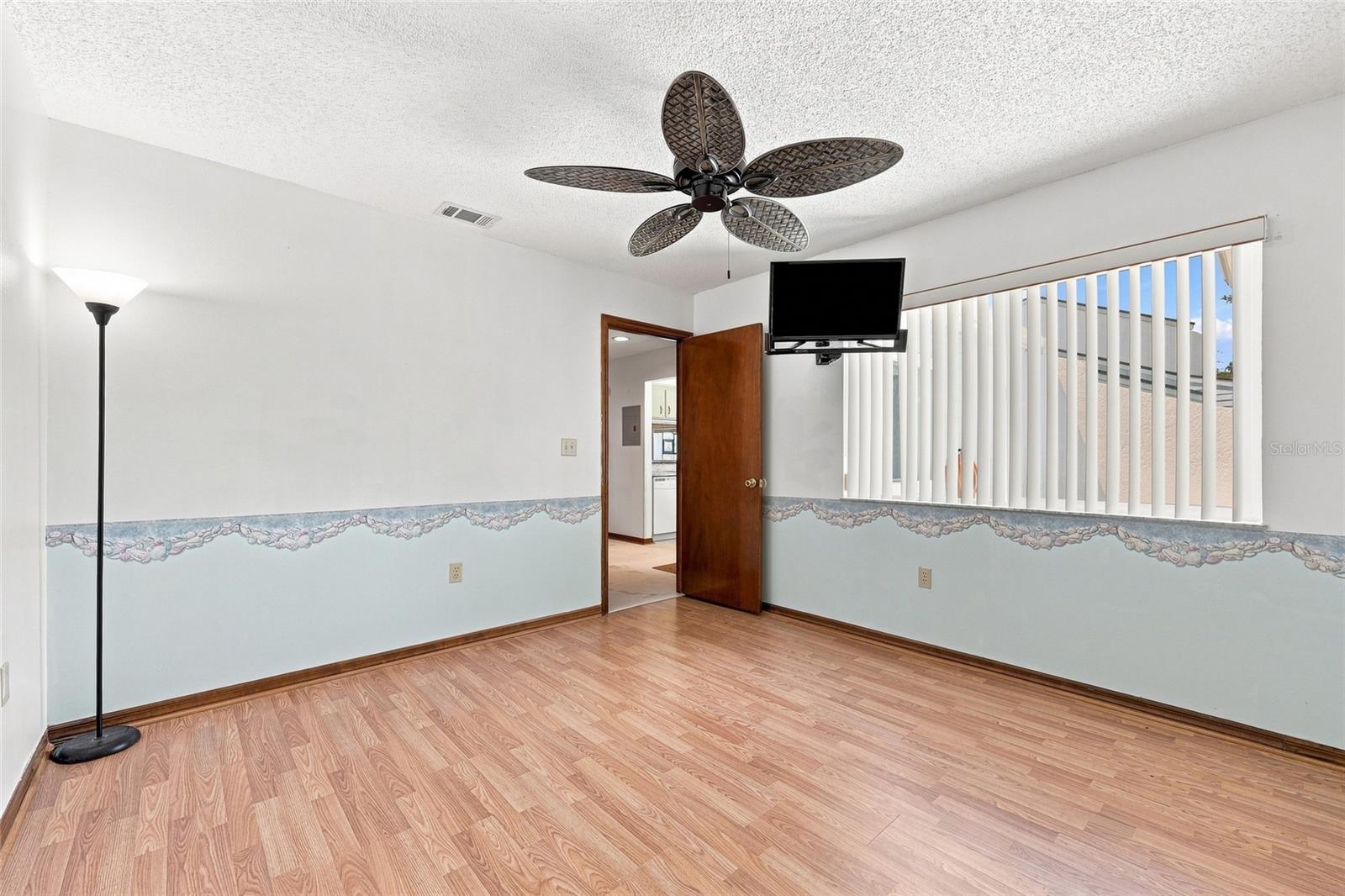 472 Prestwick Pl Property Photo 18