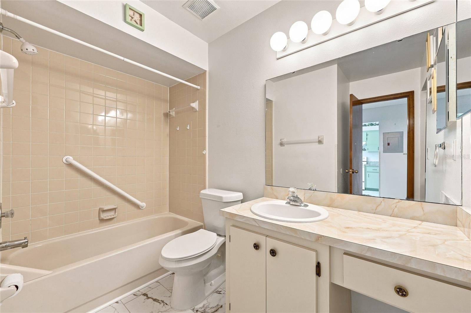 472 Prestwick Pl Property Photo 19