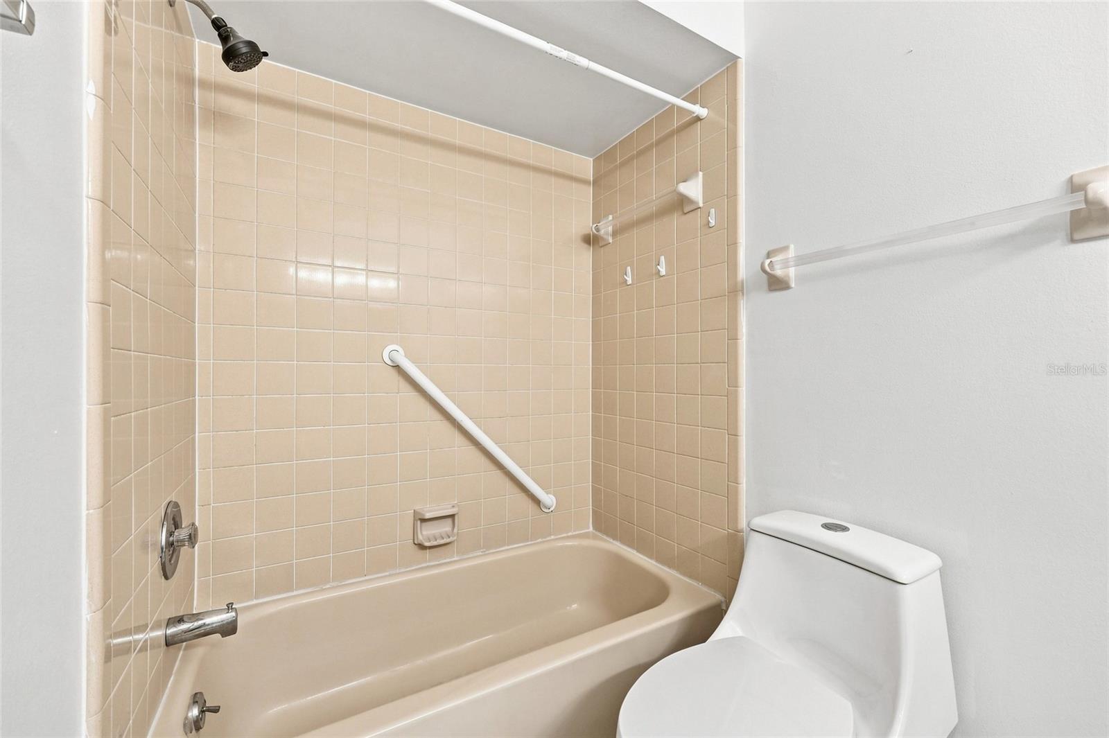 472 Prestwick Pl Property Photo 24