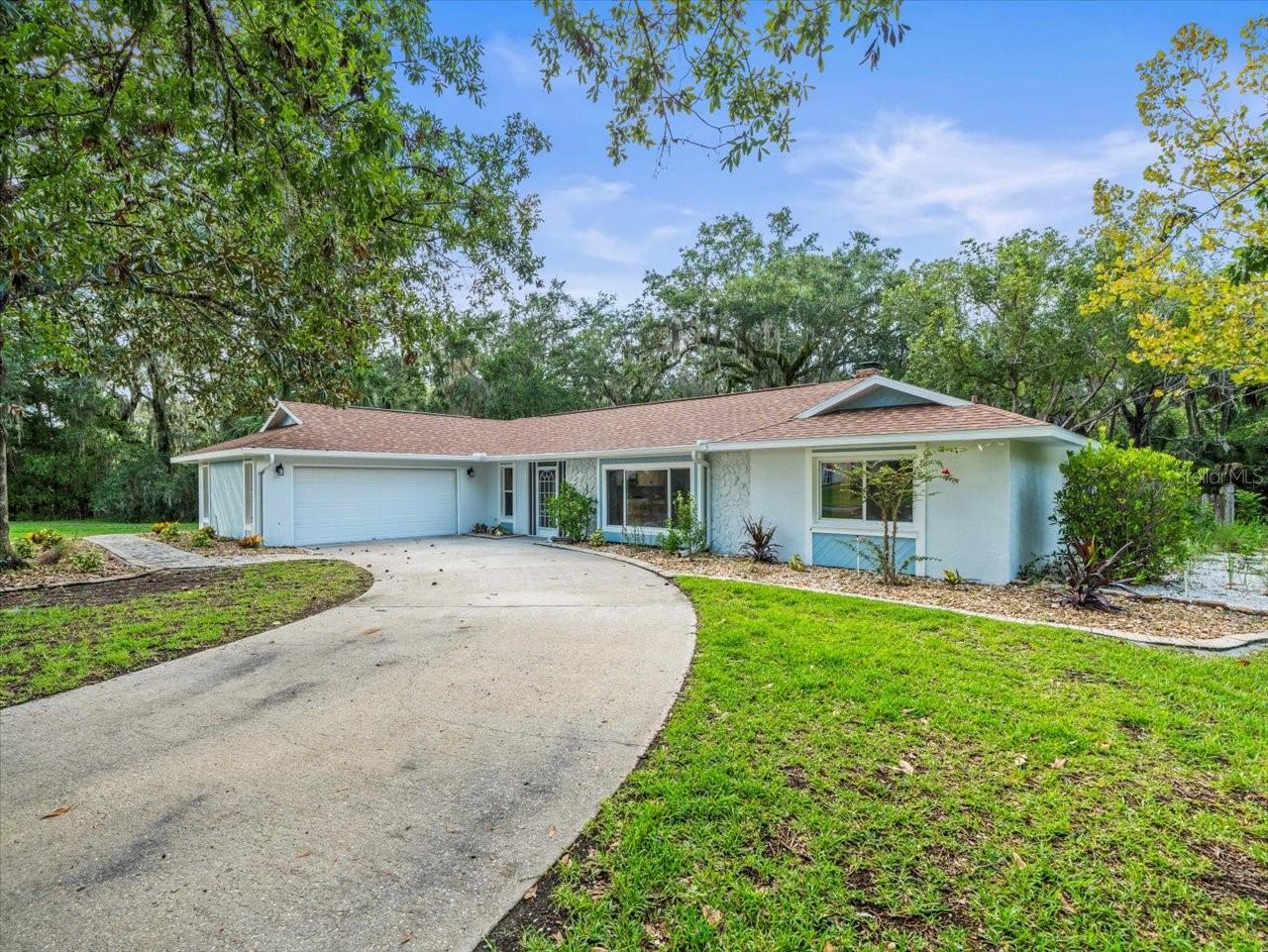 11815 W Waterway Dr Property Photo 1