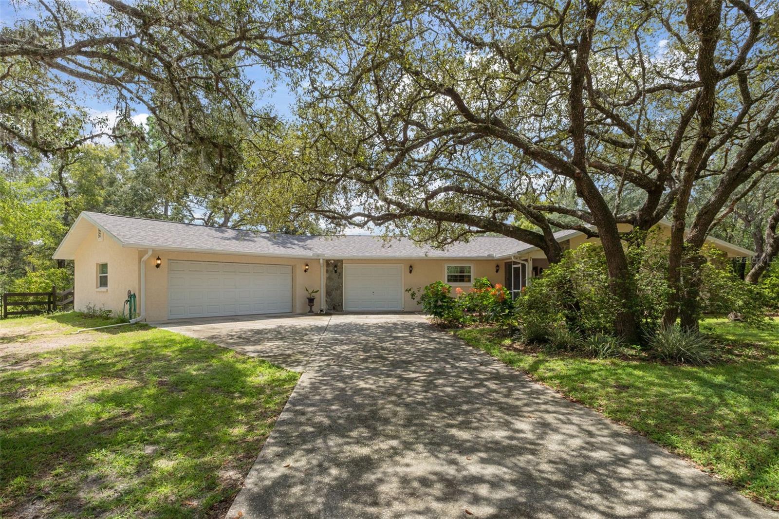 6310 W Corral Pl Property Photo 4