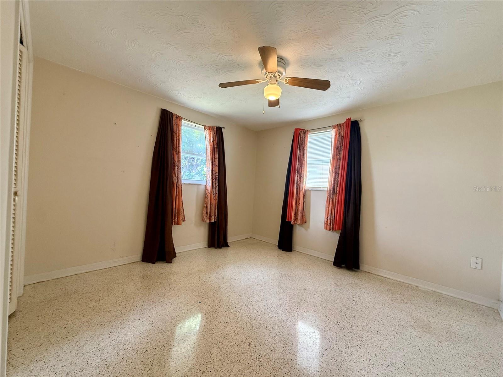 2414 Tahitian Dr Property Photo 10