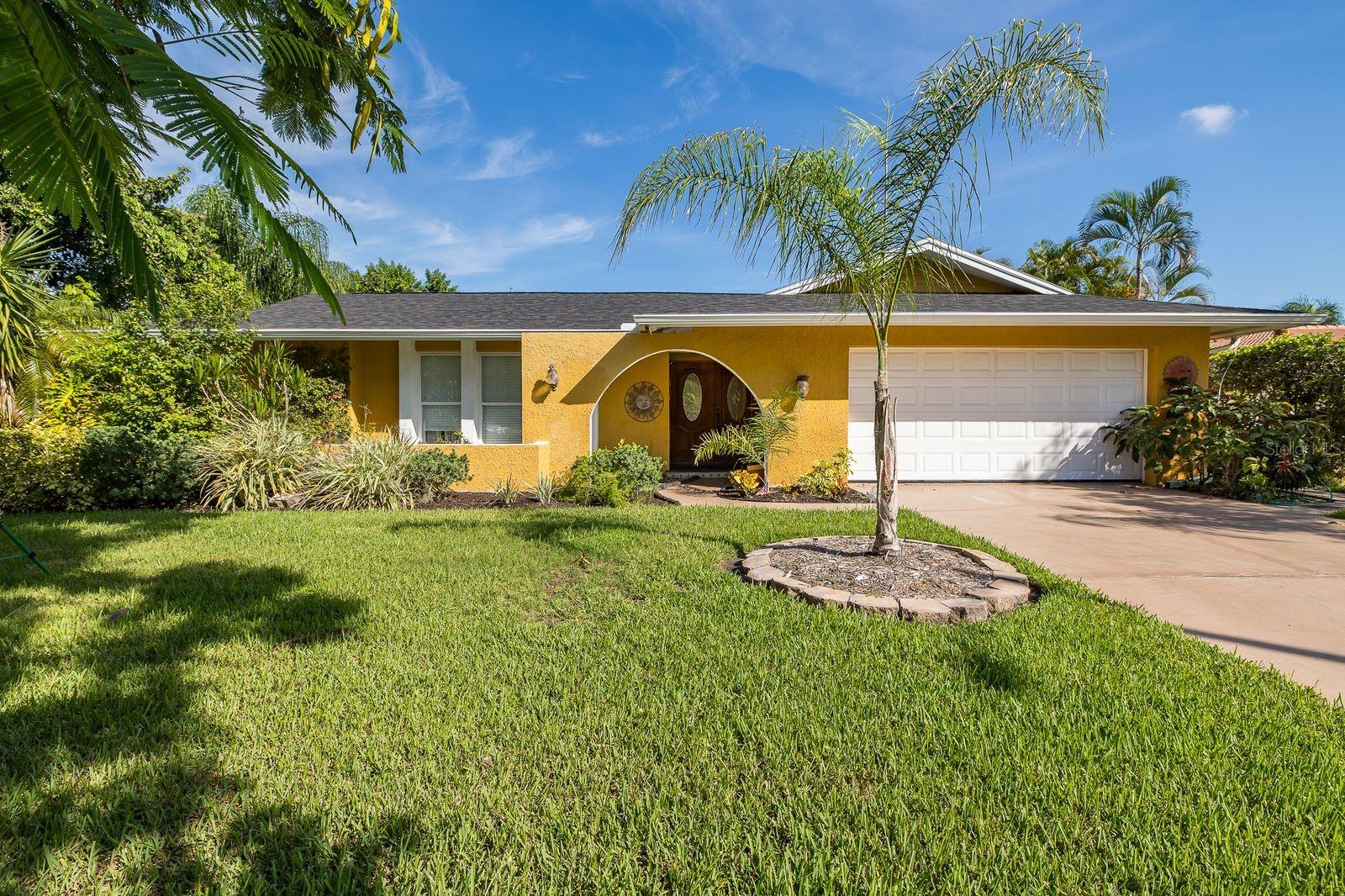 11555 PINE ST Property Photo 1