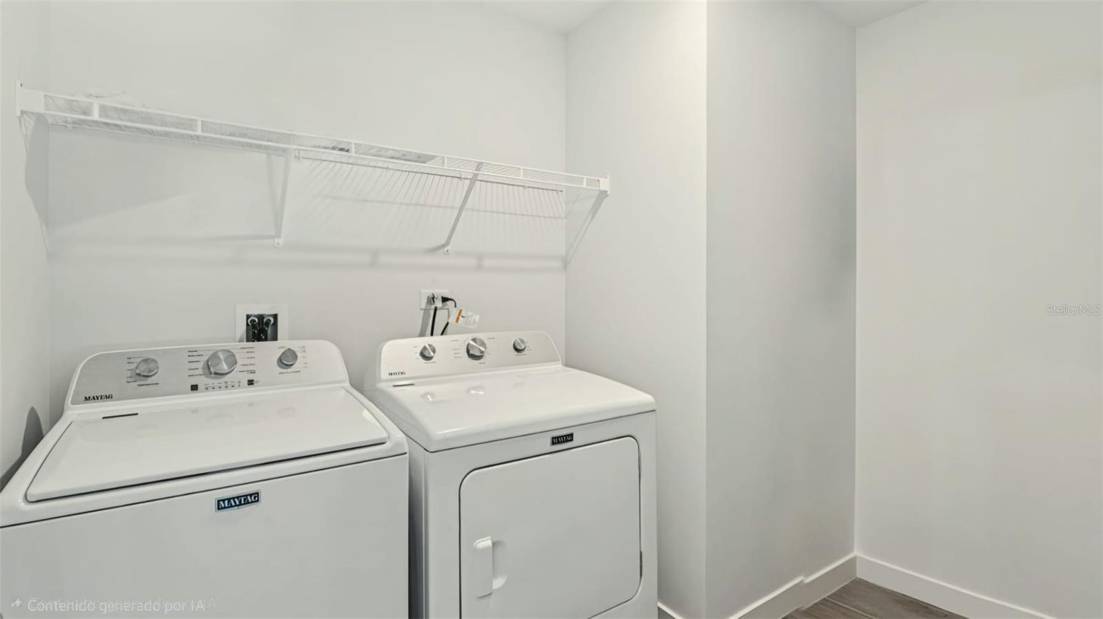 409 Conway Ave Property Photo 5