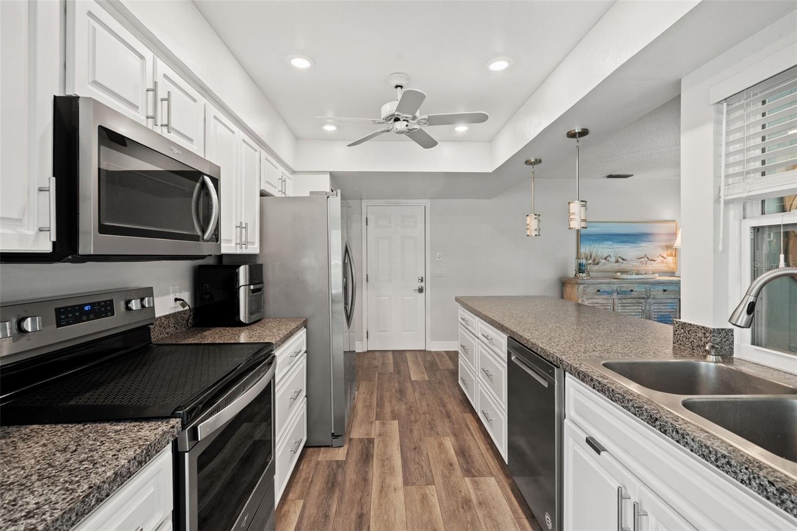 6342 Pine Meadows Dr Property Photo 11