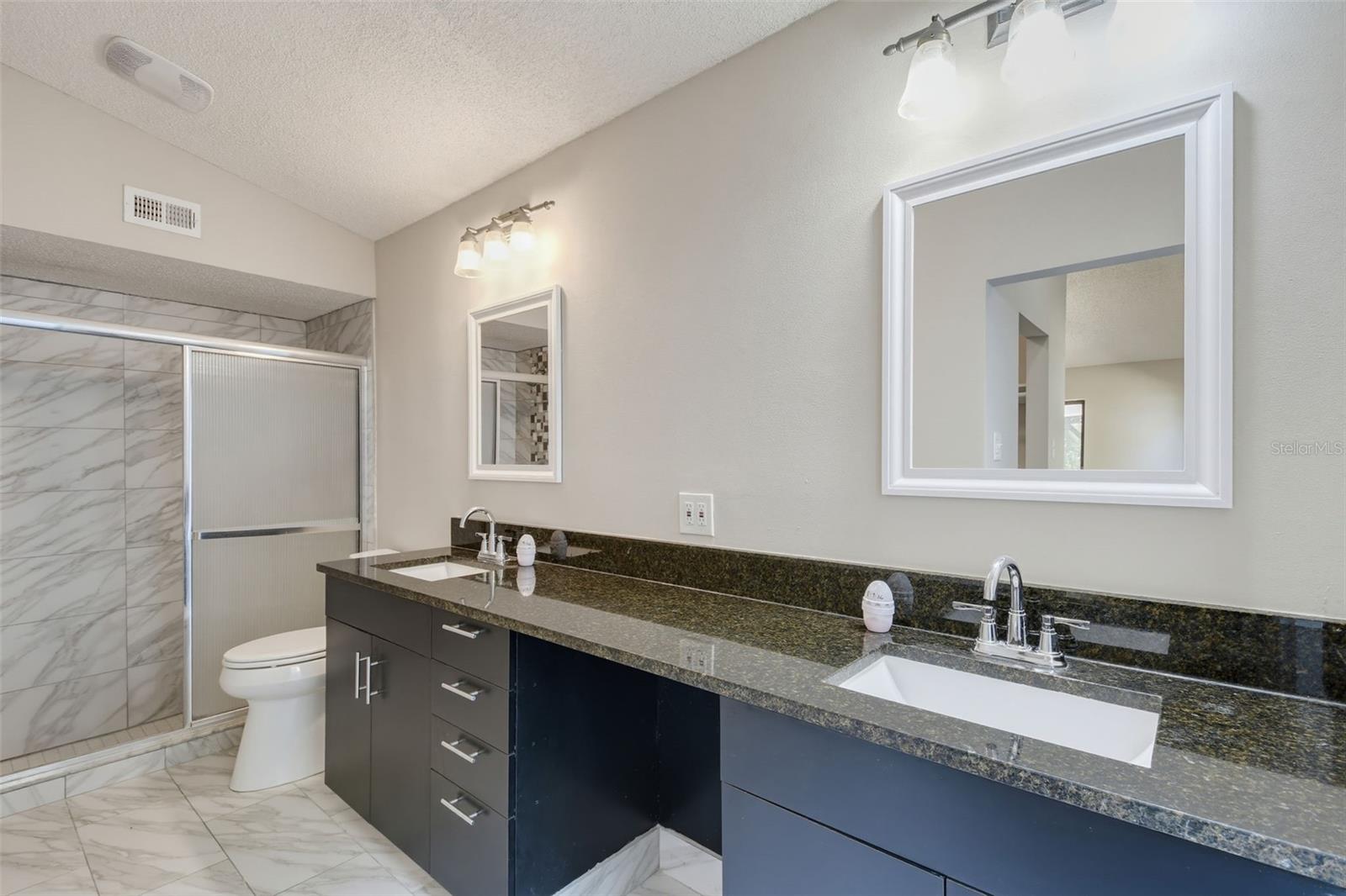 7256 Royal Oak Dr Property Photo 25