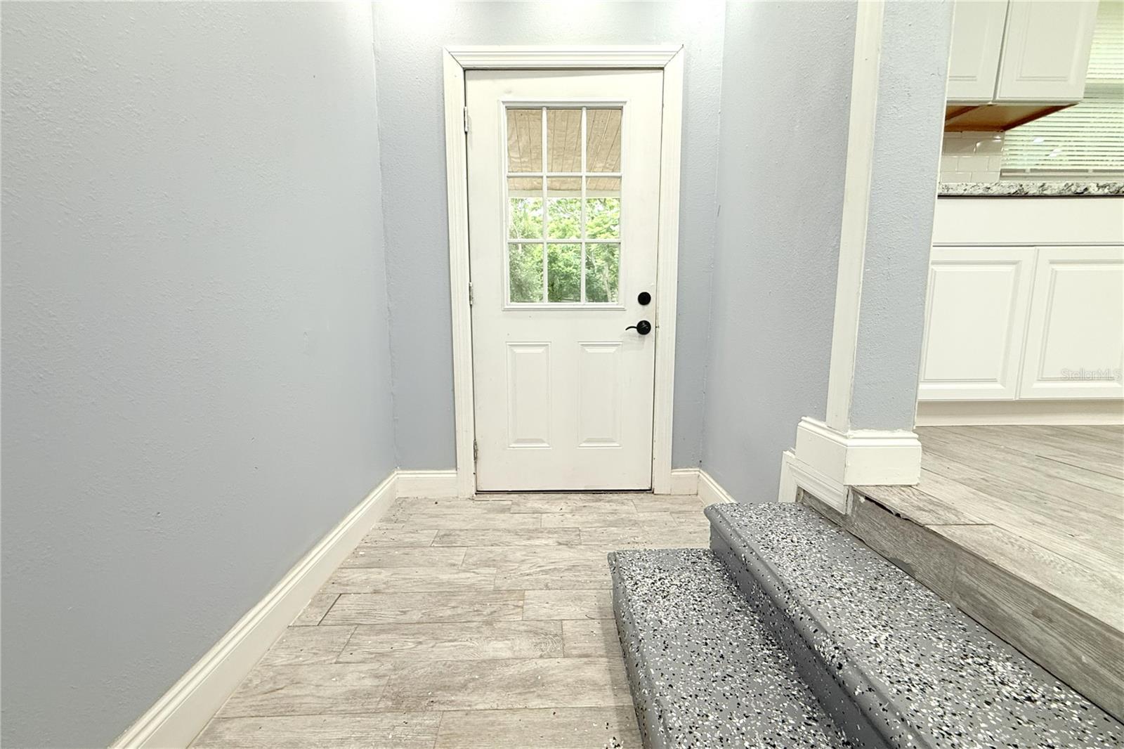 6934 Azlee Ave Property Photo 10