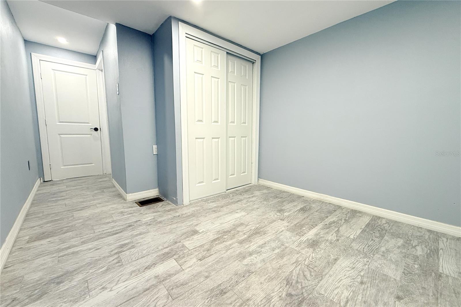 6934 Azlee Ave Property Photo 31