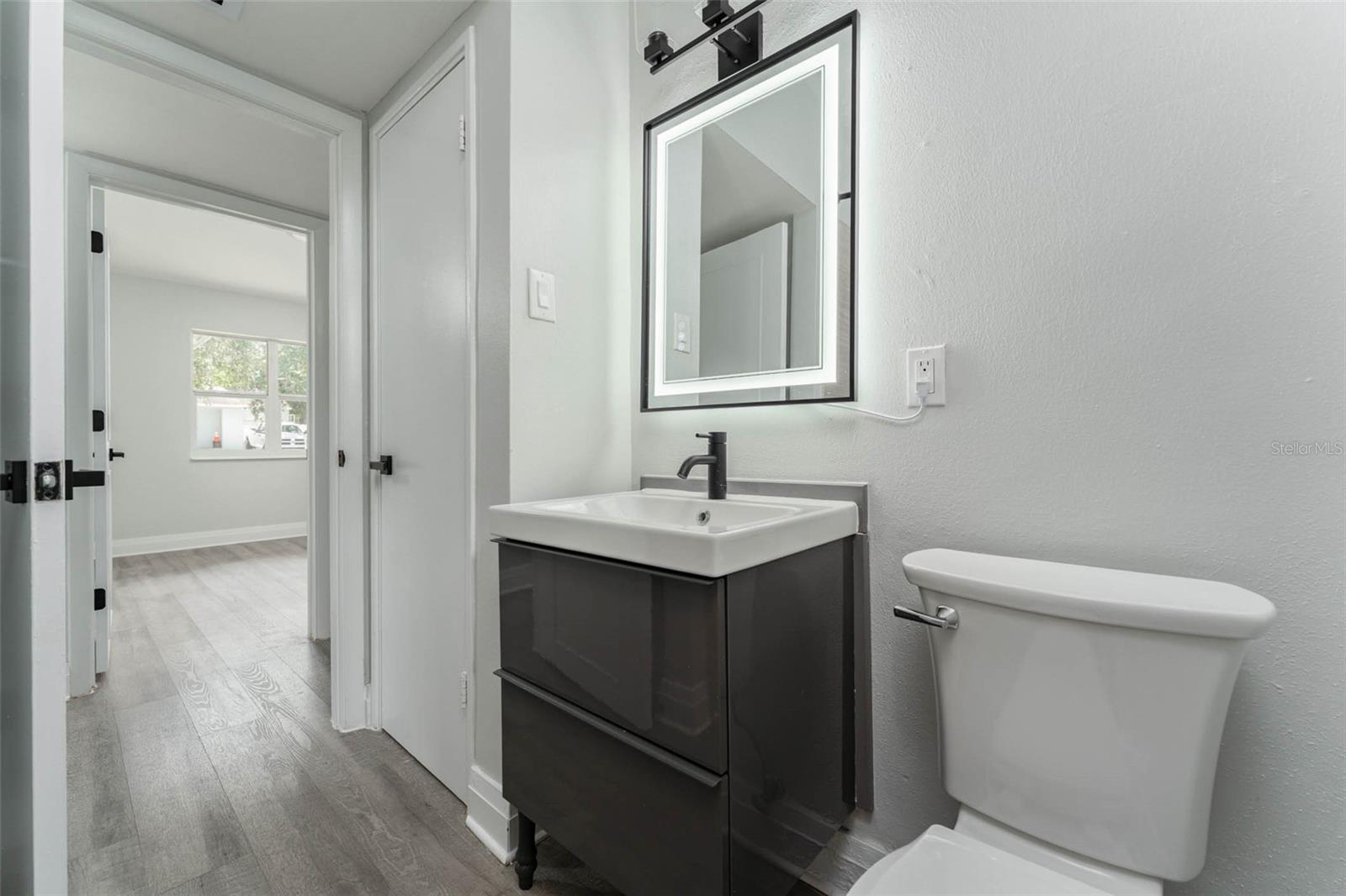 3018 E Norfolk St Property Photo 20