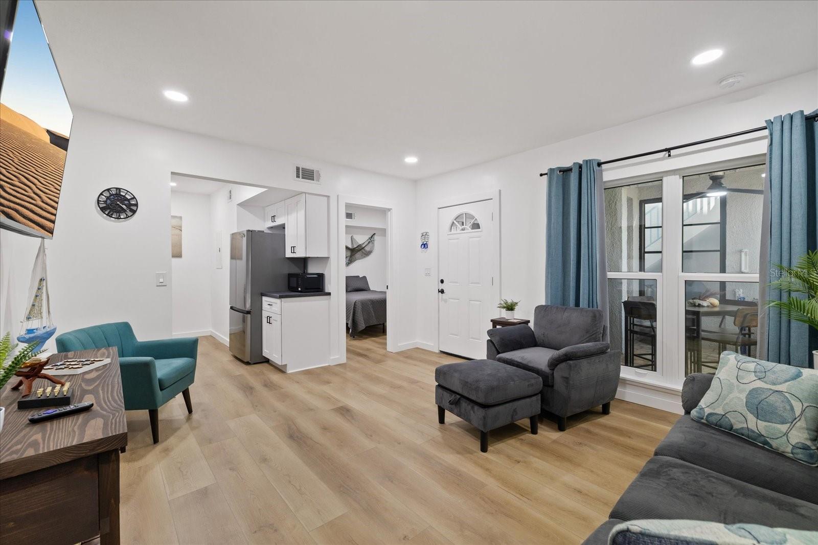 253 Rex Pl #b Property Photo 7