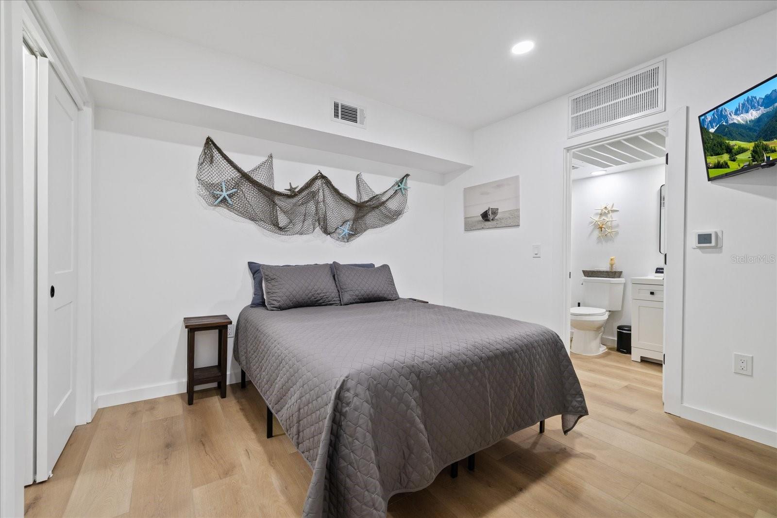 253 Rex Pl #b Property Photo 12