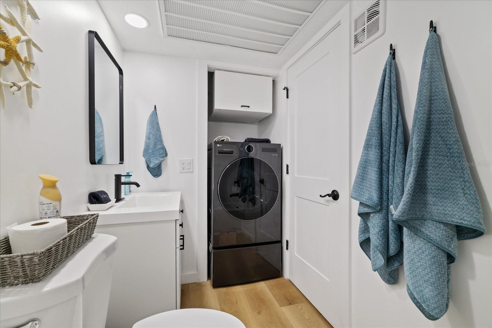 253 Rex Pl #b Property Photo 16