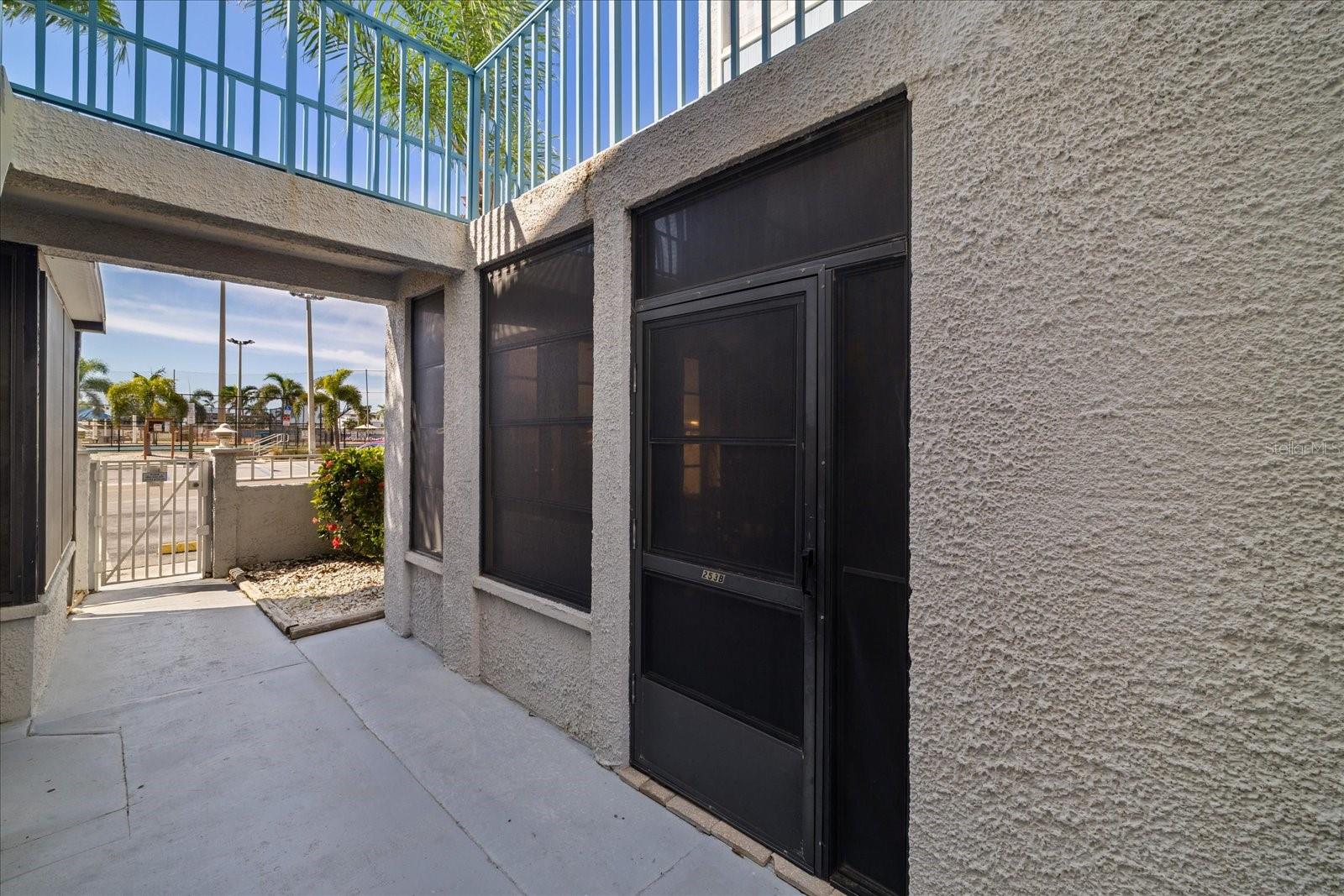 253 Rex Pl #b Property Photo 18