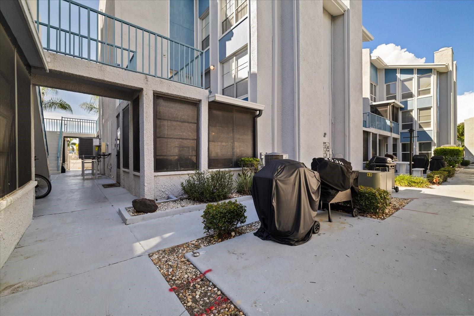 253 Rex Pl #b Property Photo 20