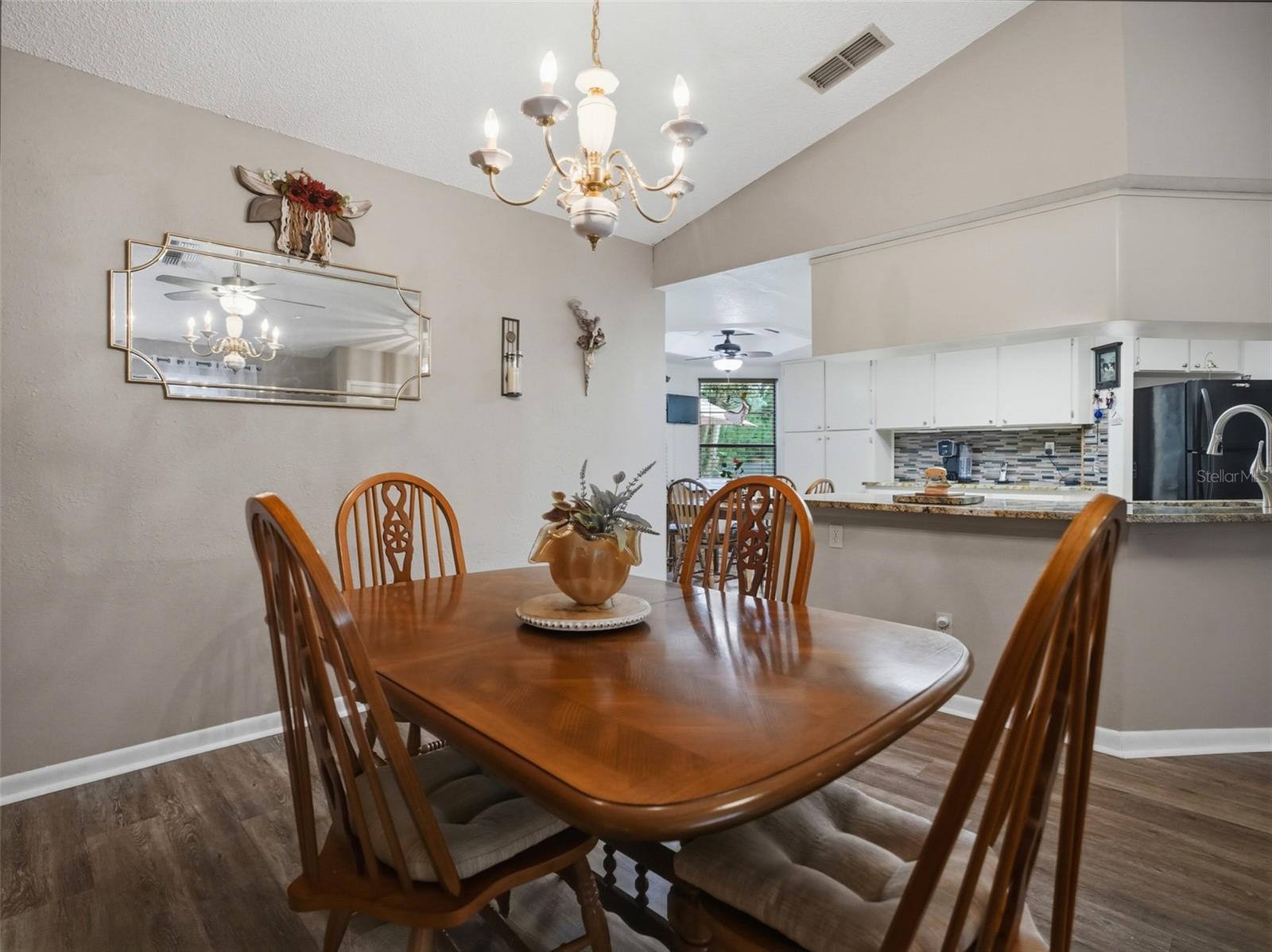 24088 Eppley Dr Property Photo 13