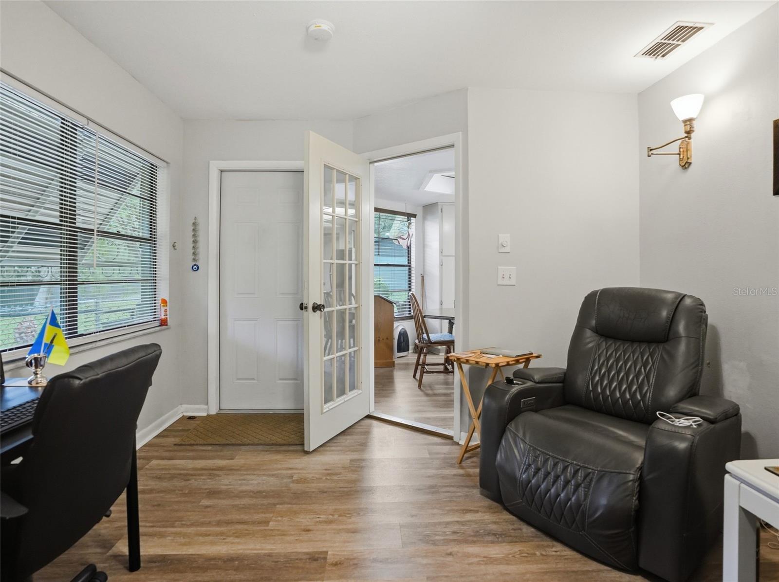 24088 Eppley Dr Property Photo 15