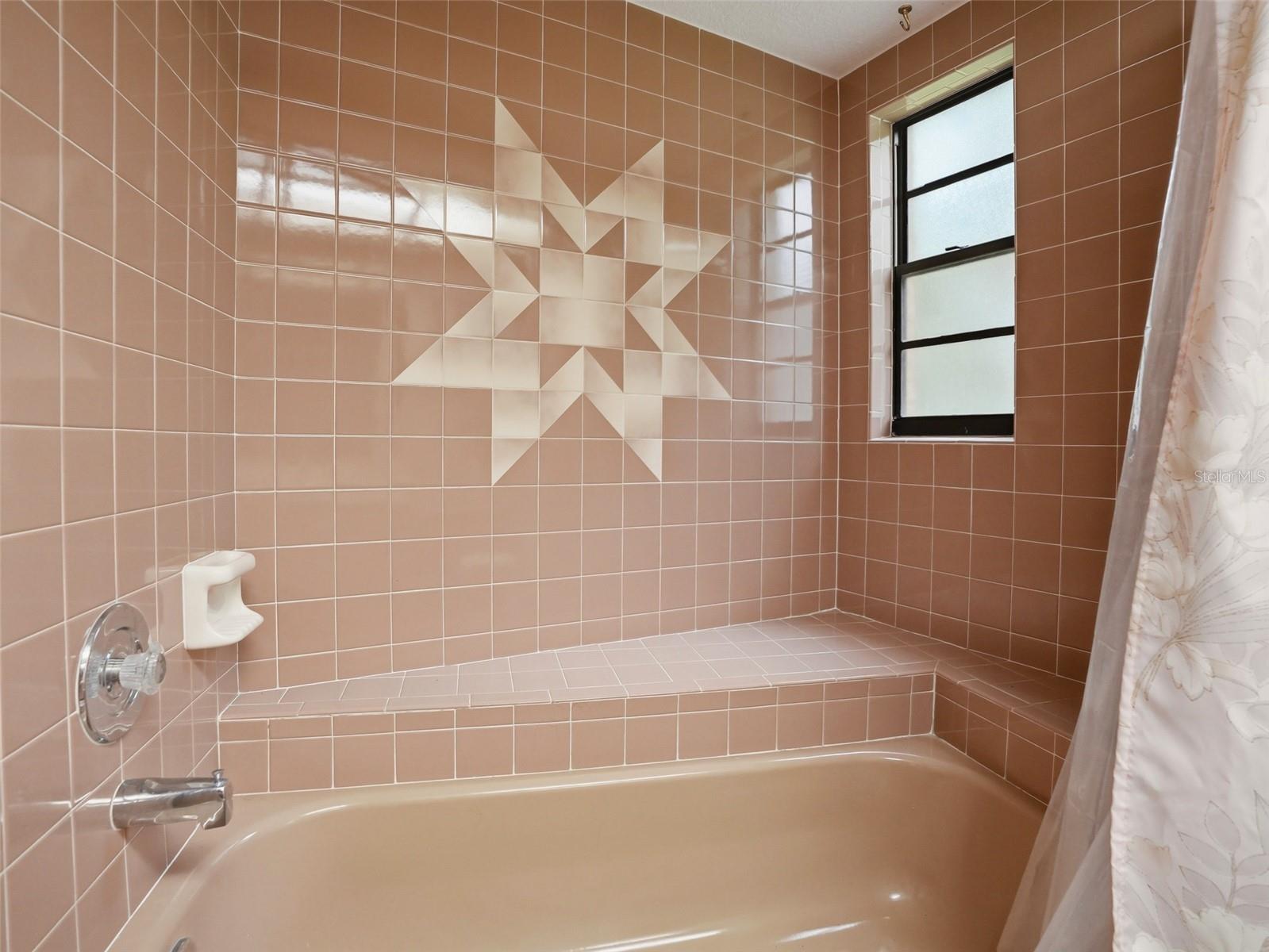 24088 Eppley Dr Property Photo 23
