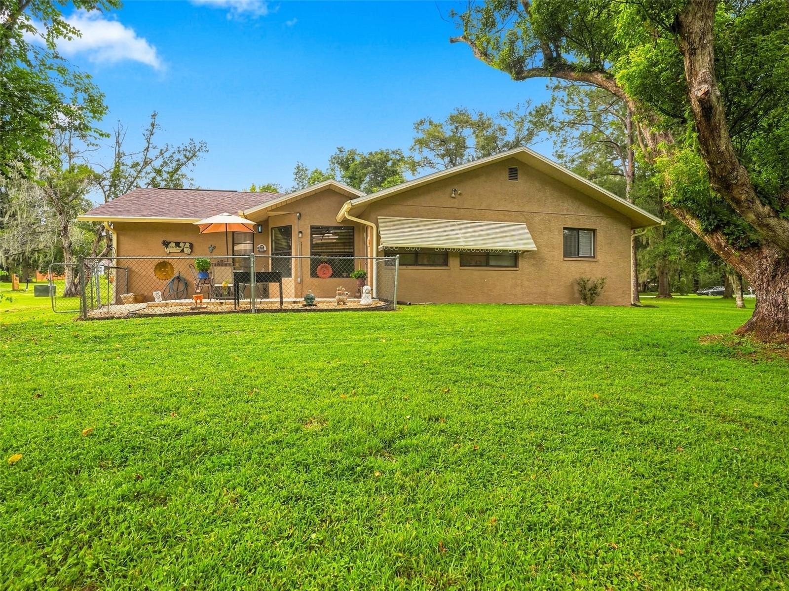24088 Eppley Dr Property Photo 29