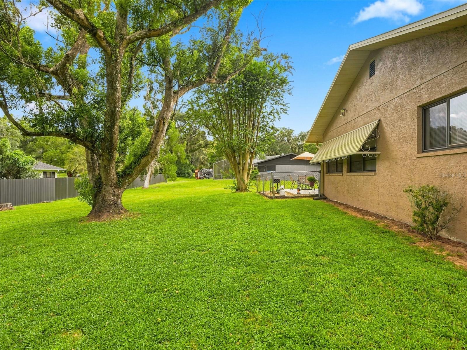 24088 Eppley Dr Property Photo 30