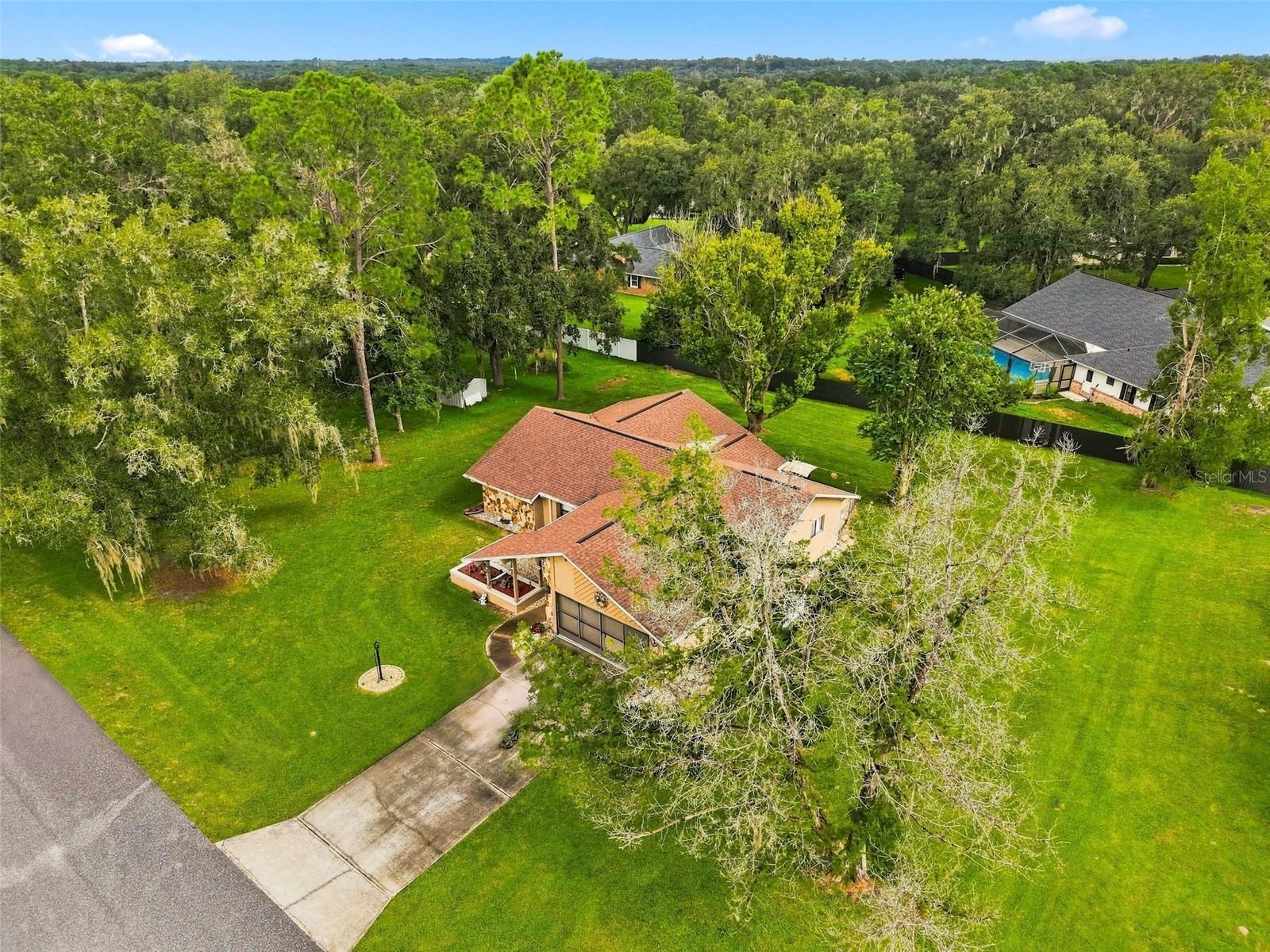 24088 Eppley Dr Property Photo 35
