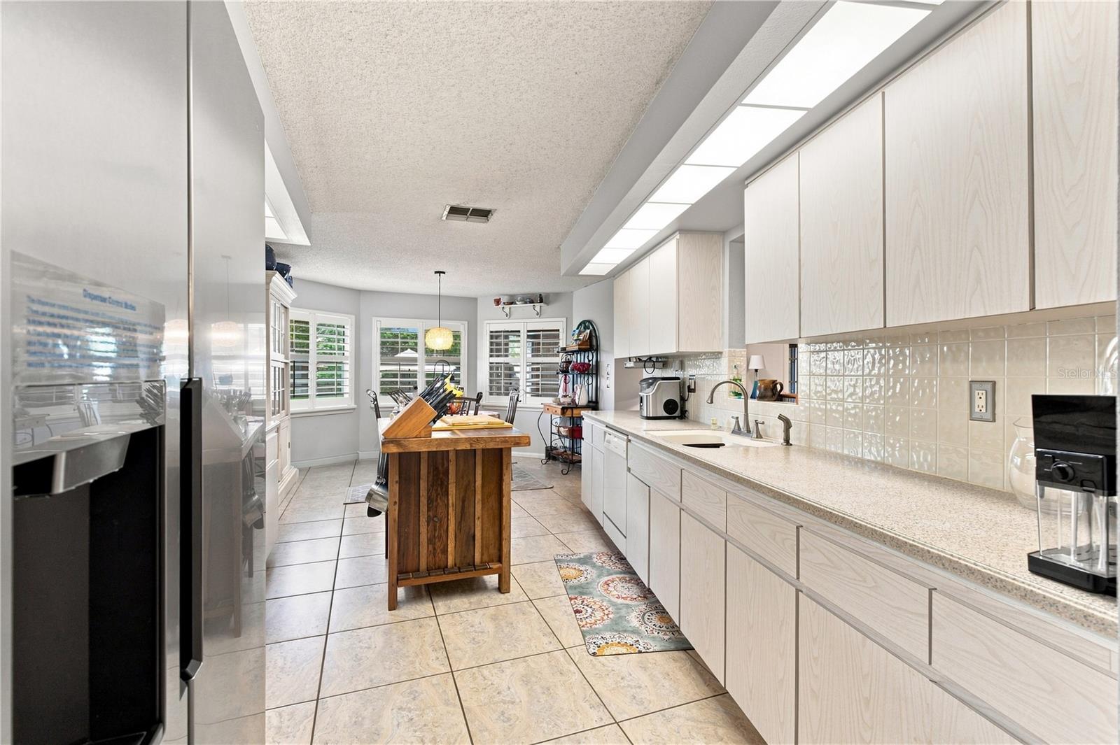 8171 Chaucer Dr Property Photo 17