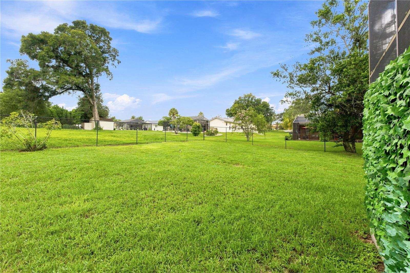 8171 Chaucer Dr Property Photo 41