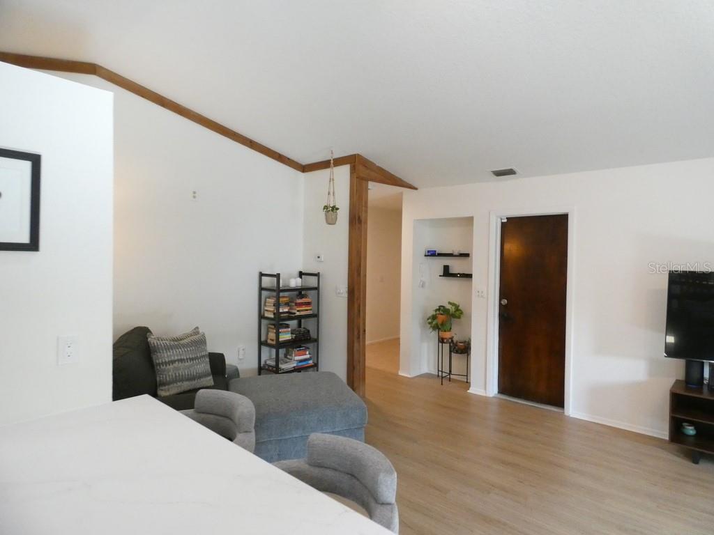 1368 Noell Blvd Property Photo 12