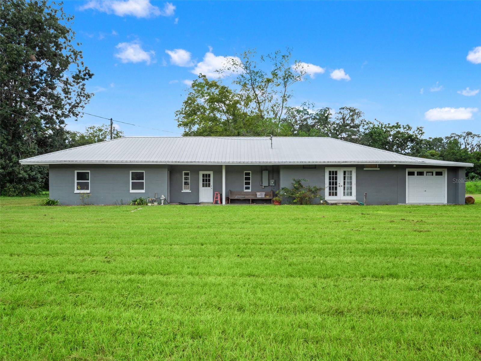 255 Benes Rd Property Photo 3