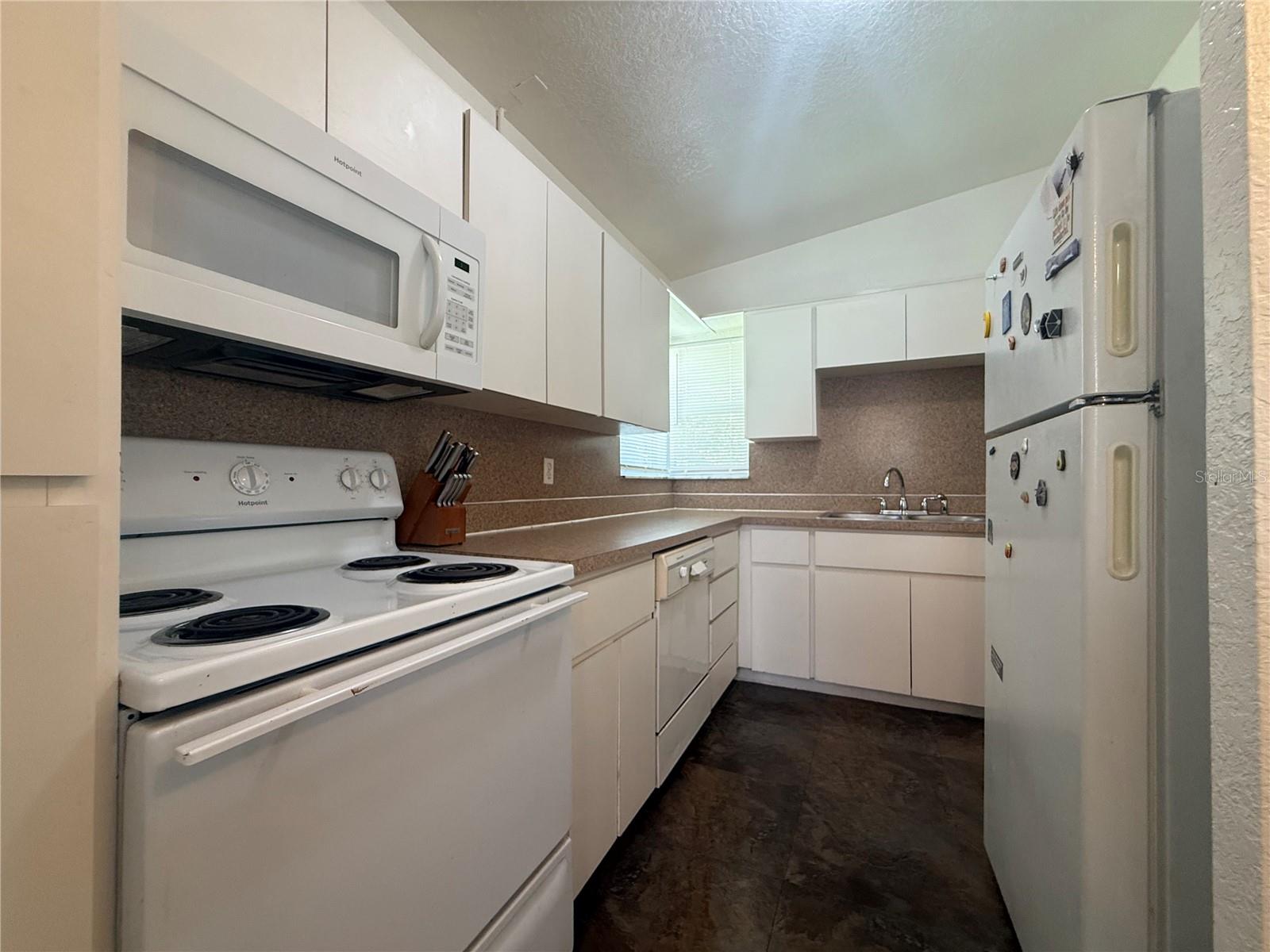 6415 Elder St Property Photo 8