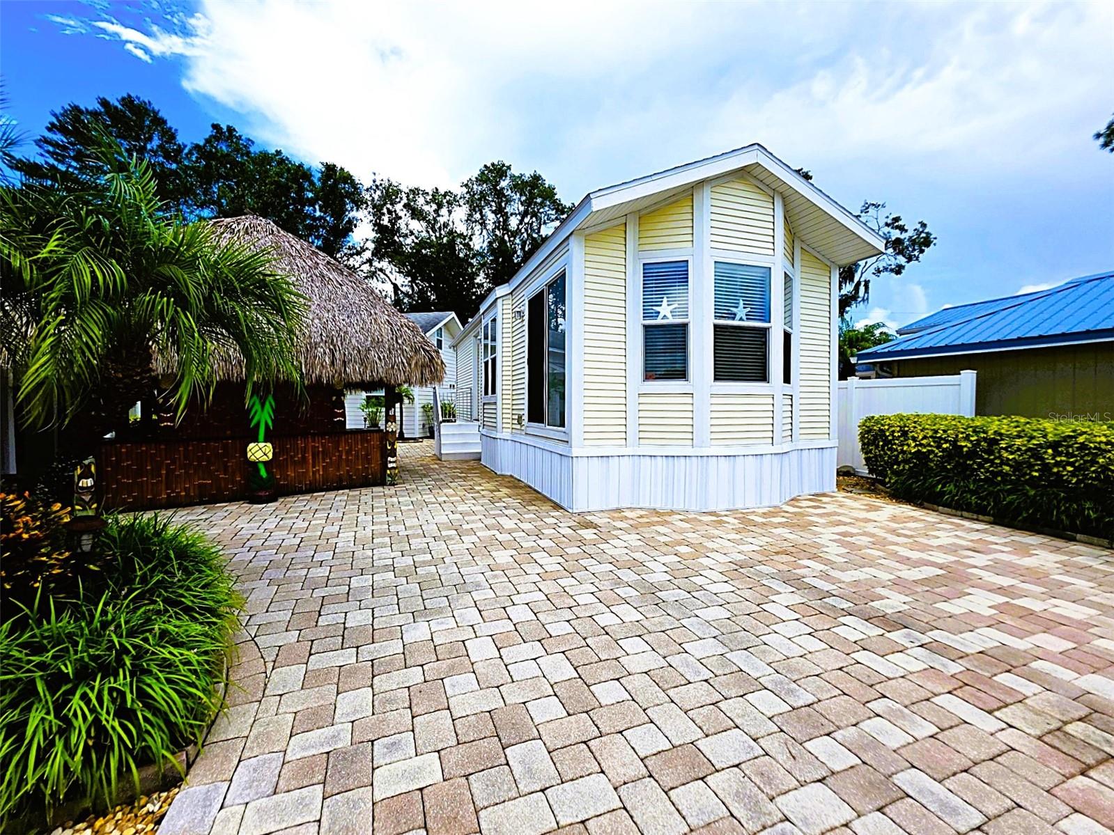 20300 LEONARD - LOT 33 Property Photo 1