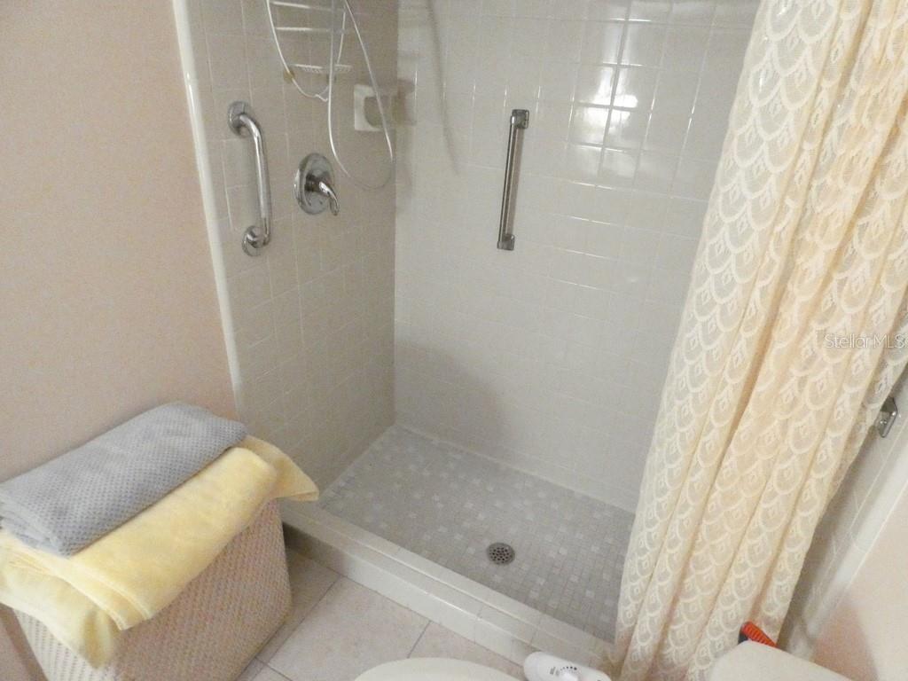 945 Madrid Dr Property Photo 22
