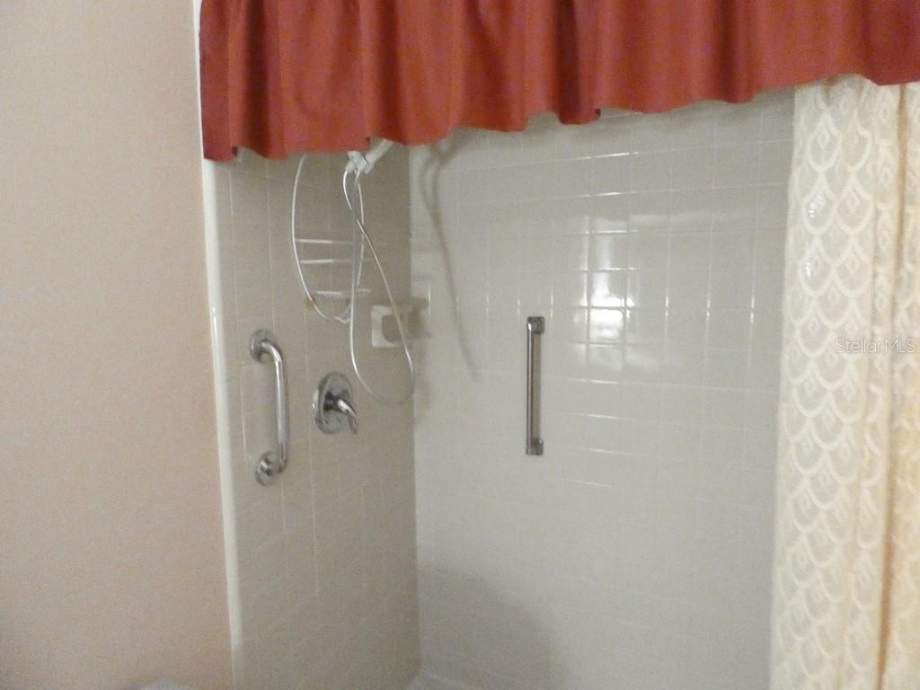 945 Madrid Dr Property Photo 24