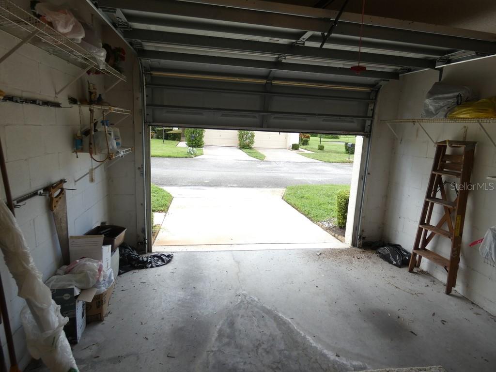 945 Madrid Dr Property Photo 25