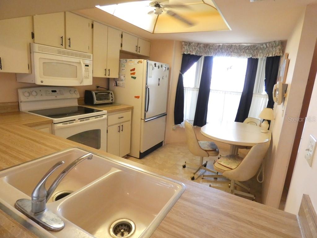 945 Madrid Dr Property Photo 30