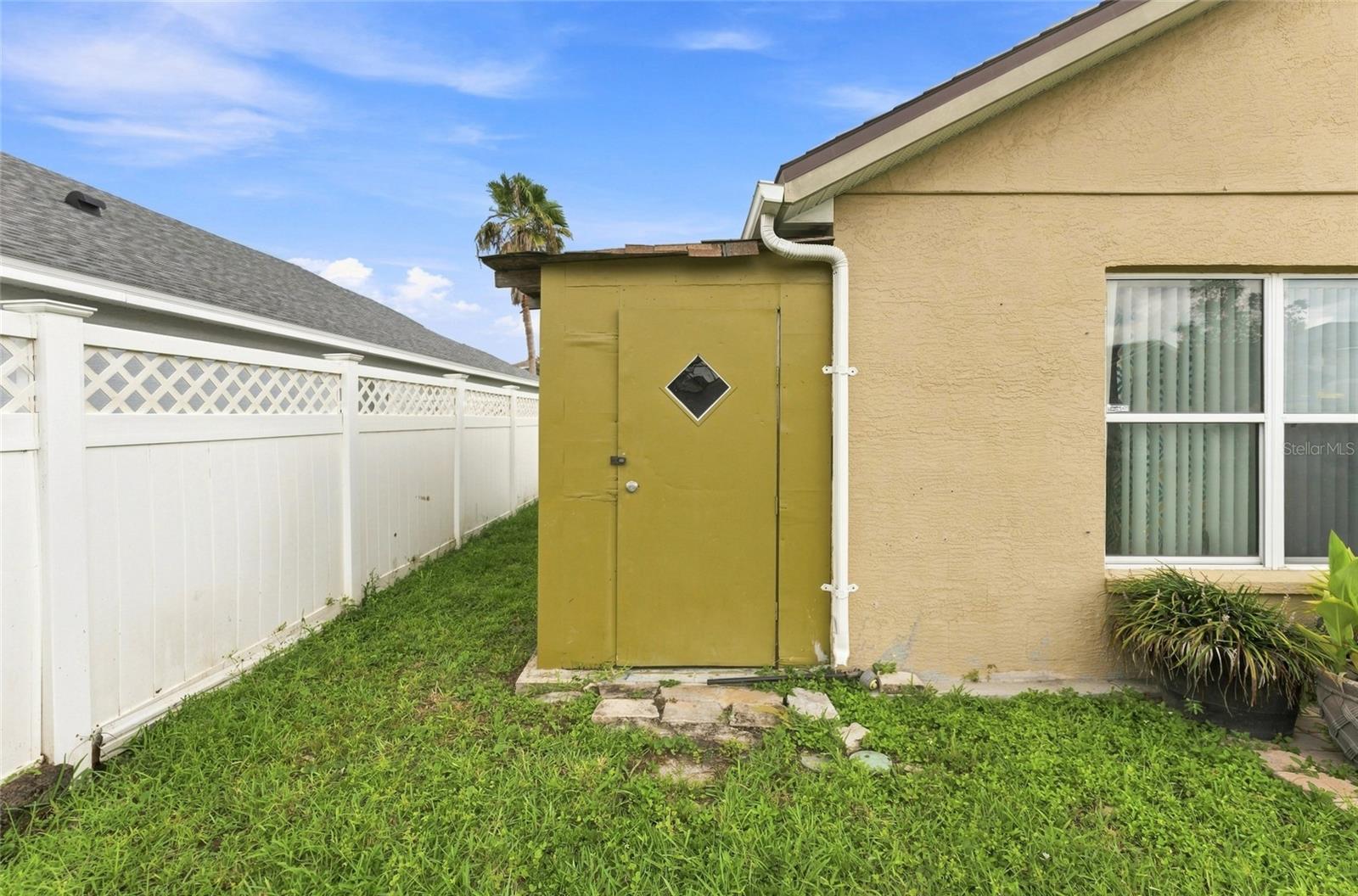 8464 Adele Rd Property Photo 32