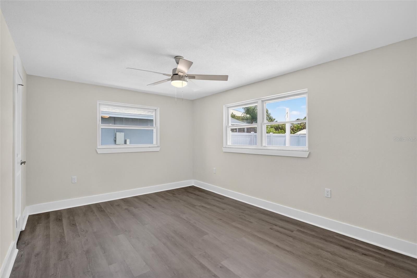2175 Edythe Dr Property Photo 20