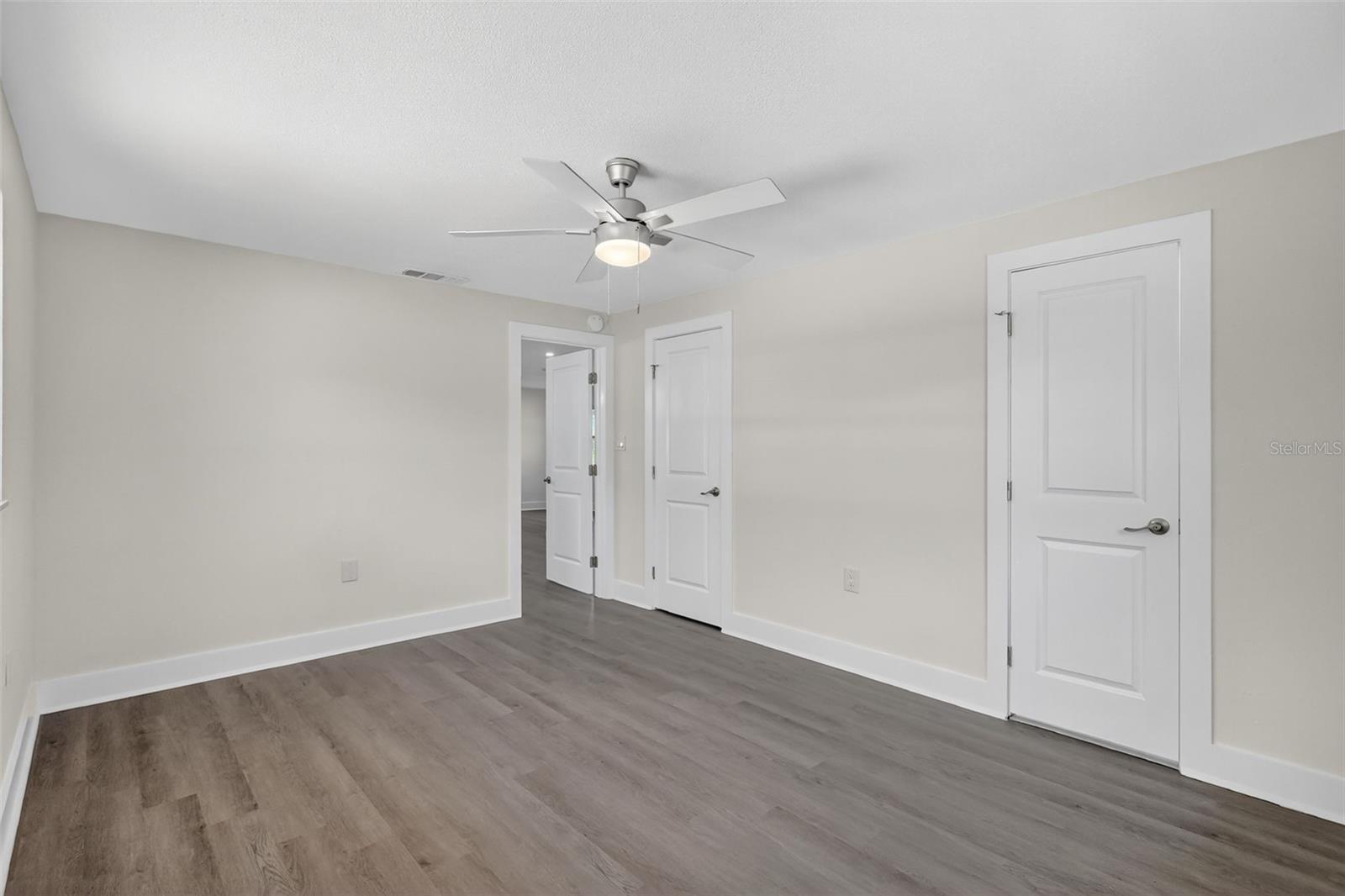 2175 Edythe Dr Property Photo 22