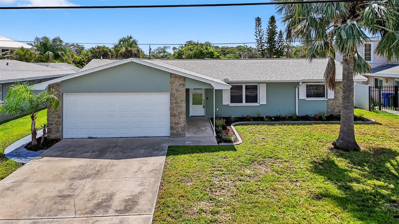 2175 Edythe Dr Property Photo 42