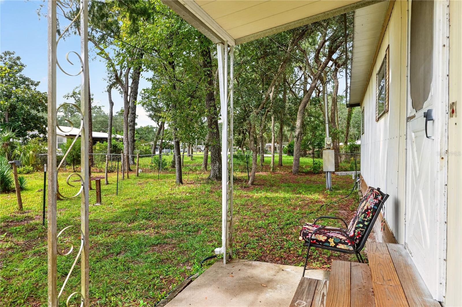 11231 Nw 113th Pl Property Photo 3