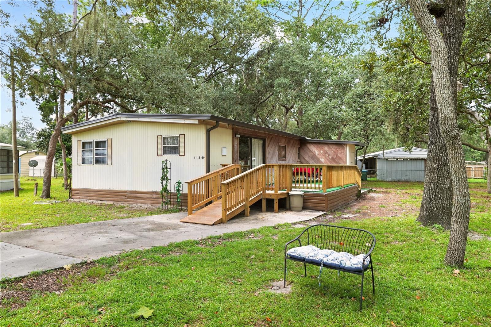 11231 Nw 113th Pl Property Photo 5